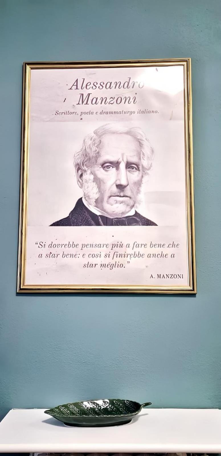 Manzoni Apartment Lecco Bagian luar foto