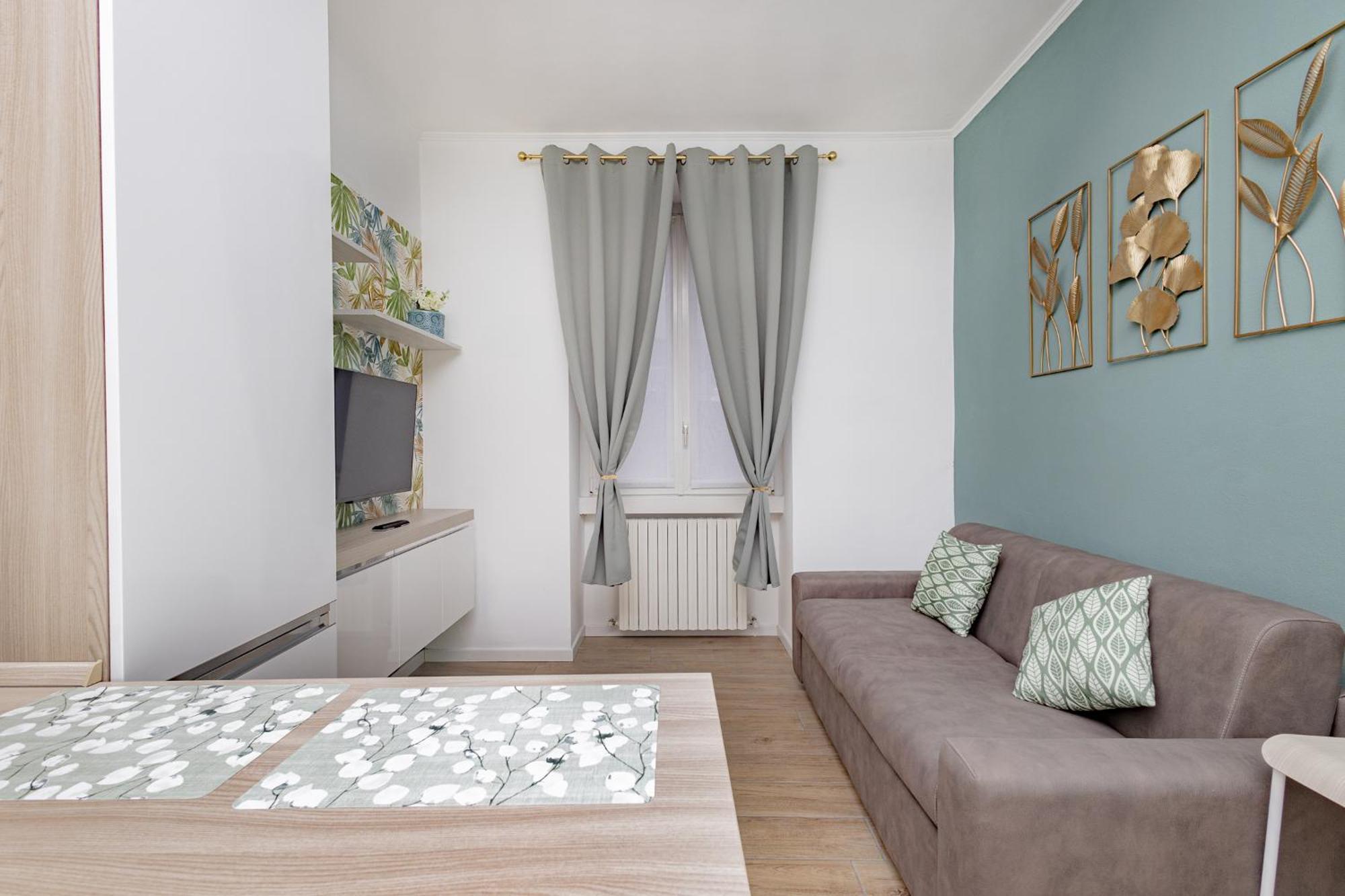 Manzoni Apartment Lecco Bagian luar foto