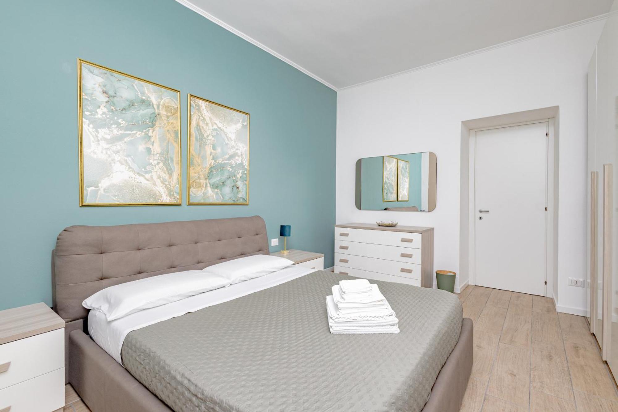 Manzoni Apartment Lecco Bagian luar foto