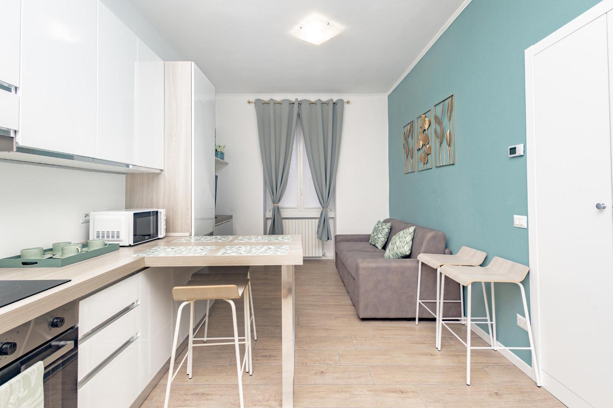 Manzoni Apartment Lecco Bagian luar foto